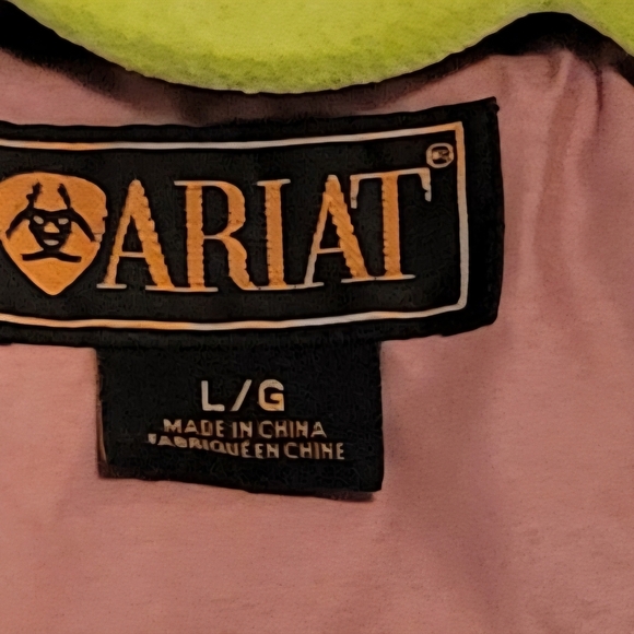 Ariat Soft Pink Lightweight Coat - Picture 4 of 5